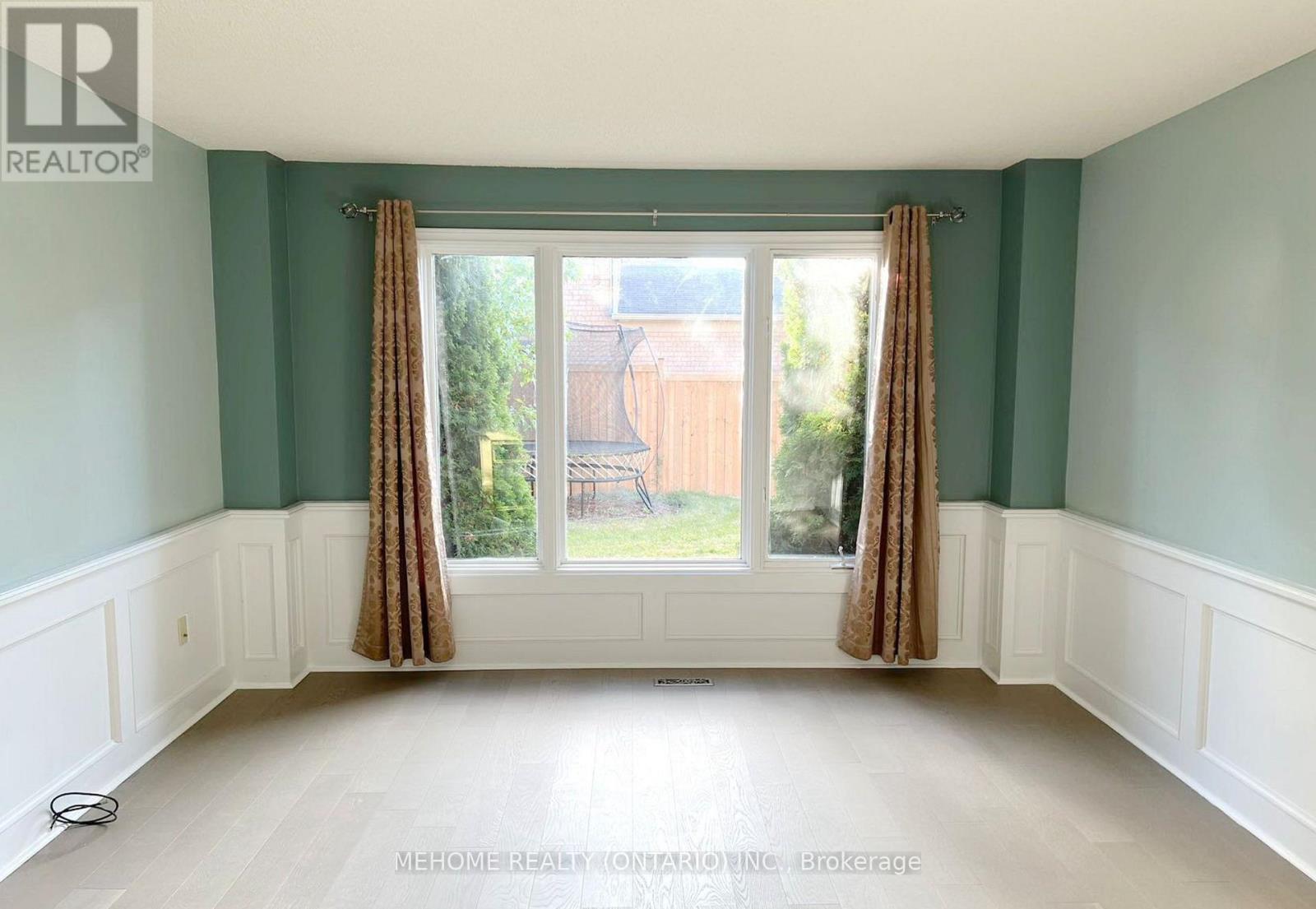 2037 Schoolmaster Circle, Oakville, Ontario  L6M 3A1 - Photo 12 - W12607236