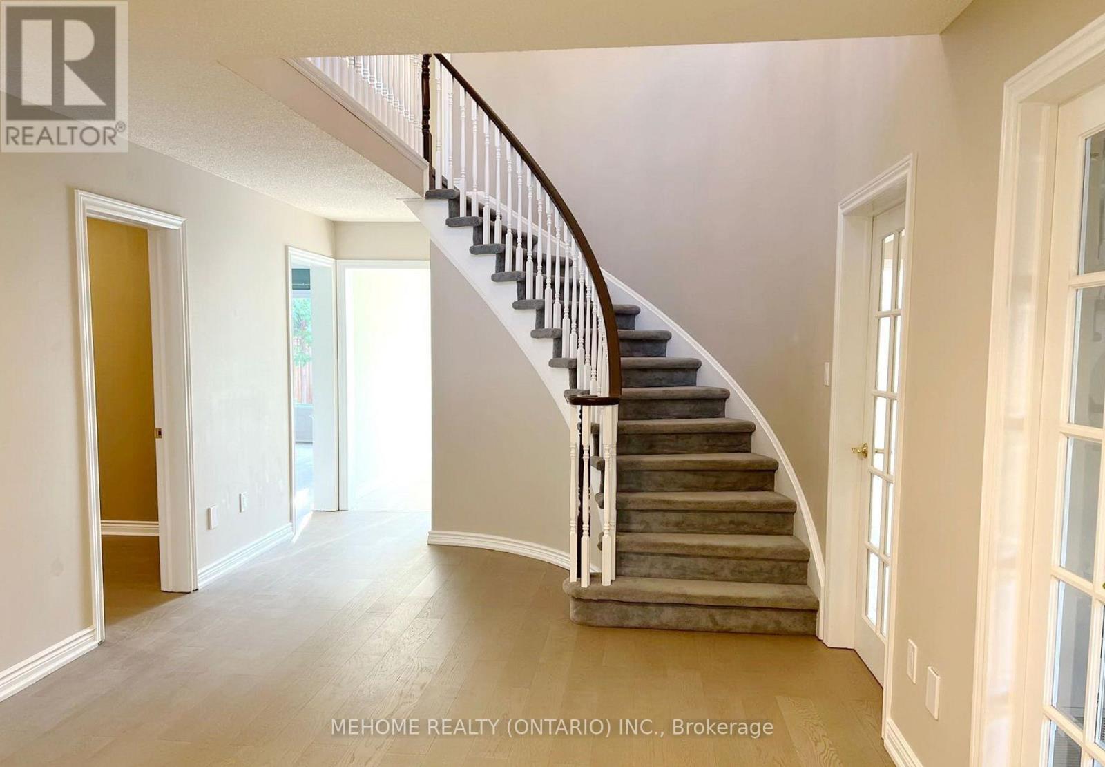 2037 Schoolmaster Circle, Oakville, Ontario  L6M 3A1 - Photo 3 - W12607236