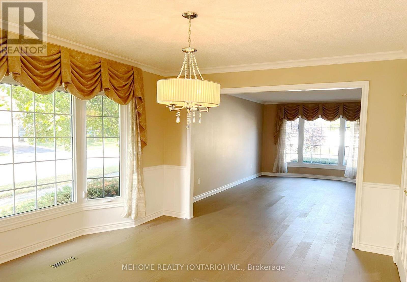 2037 Schoolmaster Circle, Oakville, Ontario  L6M 3A1 - Photo 9 - W12607236