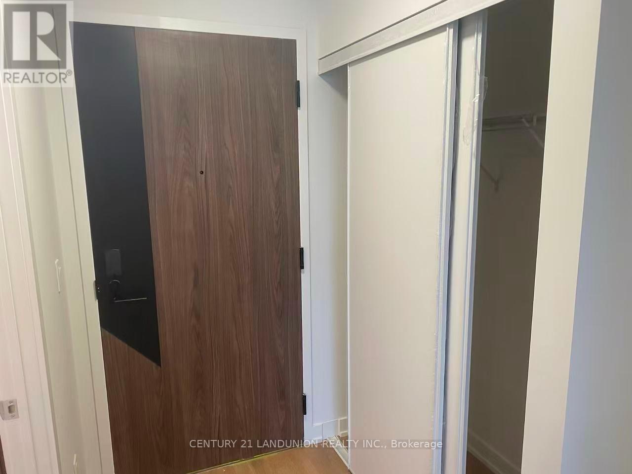 714 - 1037 The Queensway, Toronto, Ontario  M8Z 6C7 - Photo 5 - W12607252