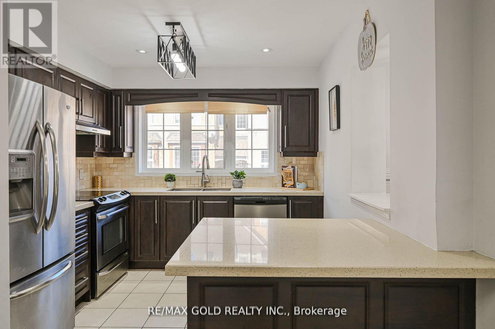 66 - 50 Strathaven Drive, Mississauga, Ontario  L5R 4E7 - Photo 10 - W12607256