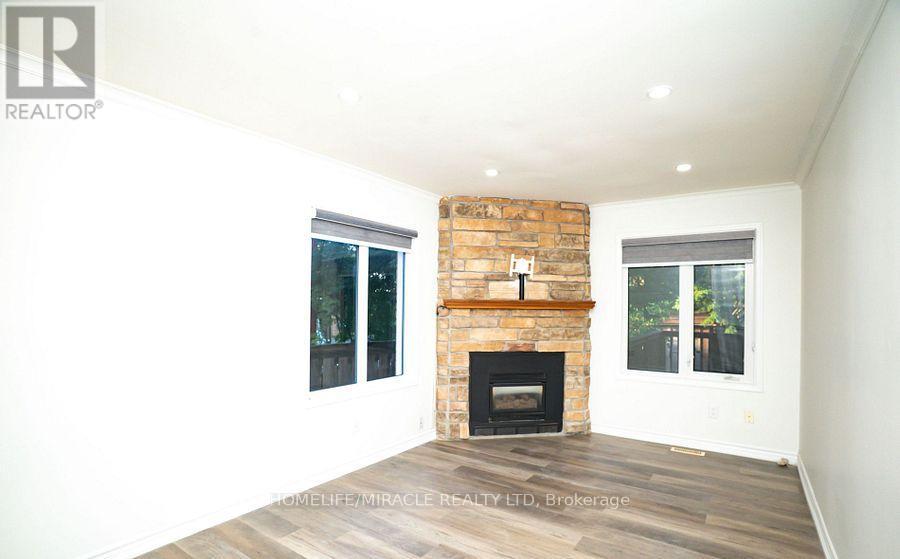 27 Killaloe Crescent, Halton Hills, Ontario  L7G 5N2 - Photo 10 - W12607264