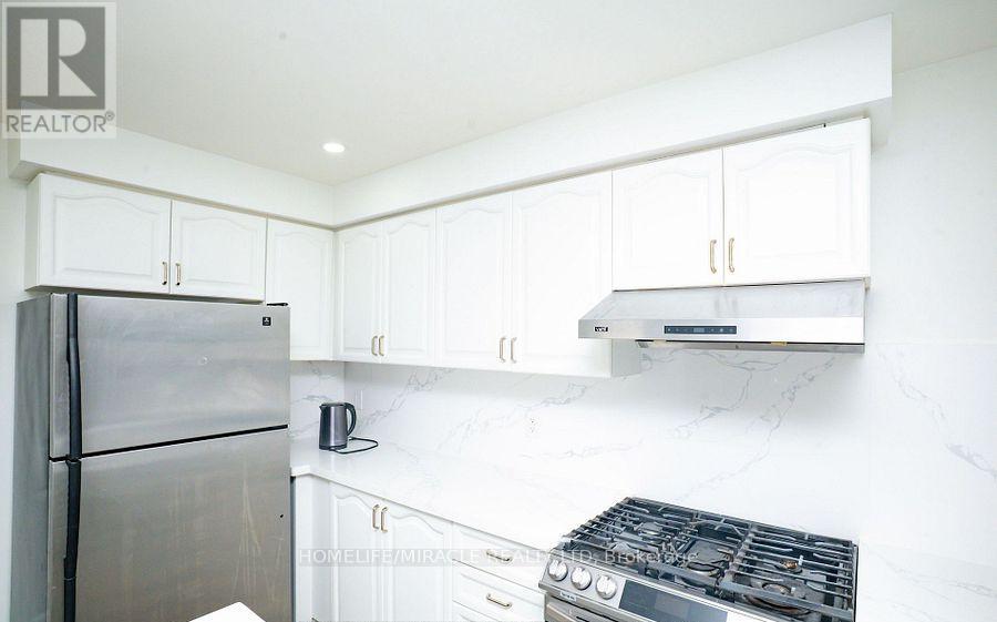 27 Killaloe Crescent, Halton Hills, Ontario  L7G 5N2 - Photo 13 - W12607264