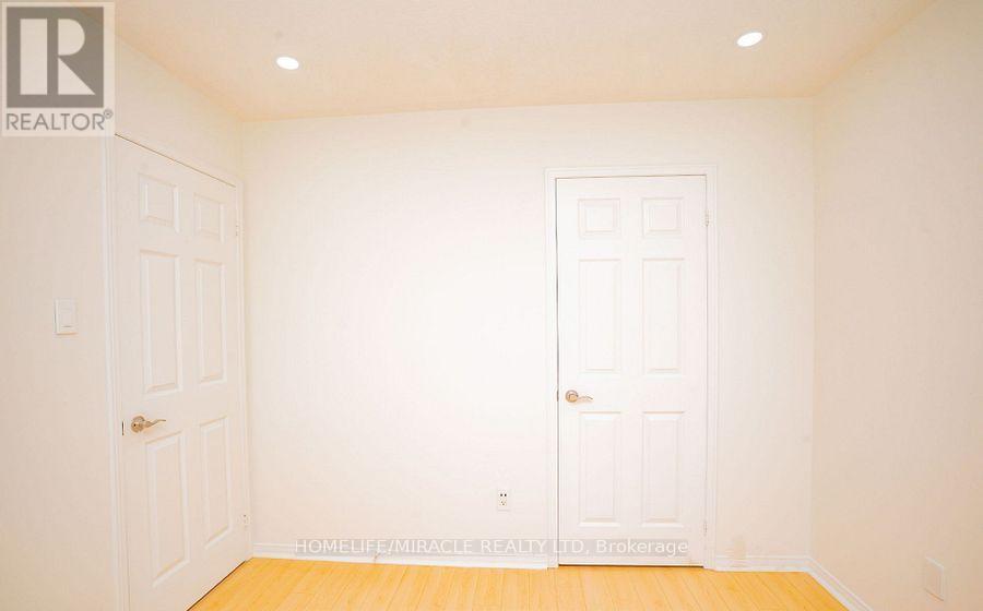 27 Killaloe Crescent, Halton Hills, Ontario  L7G 5N2 - Photo 43 - W12607264