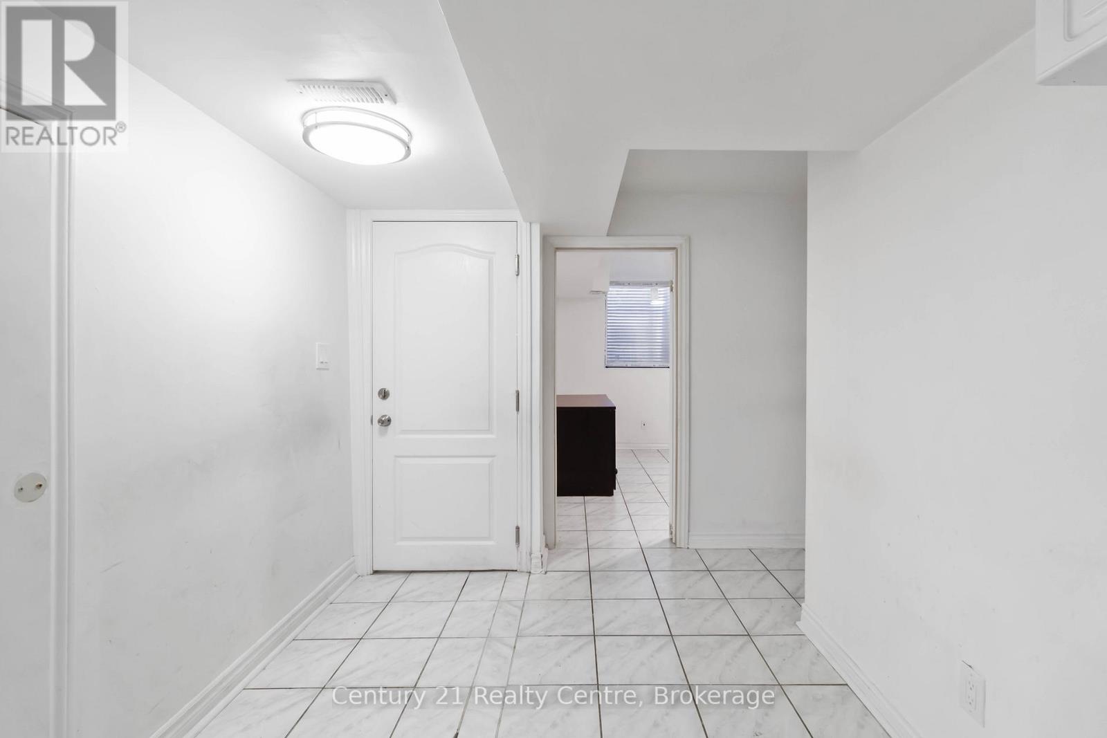 Bsmnt - 3073 Ireson Court, Mississauga, Ontario  L4T 1N7 - Photo 11 - W12607266