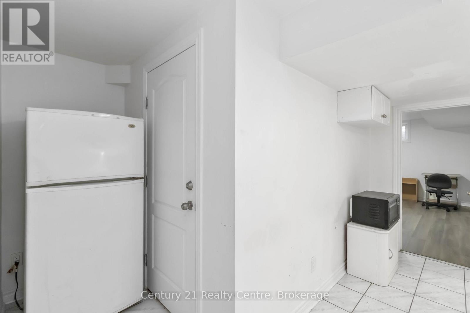 Bsmnt - 3073 Ireson Court, Mississauga, Ontario  L4T 1N7 - Photo 19 - W12607266