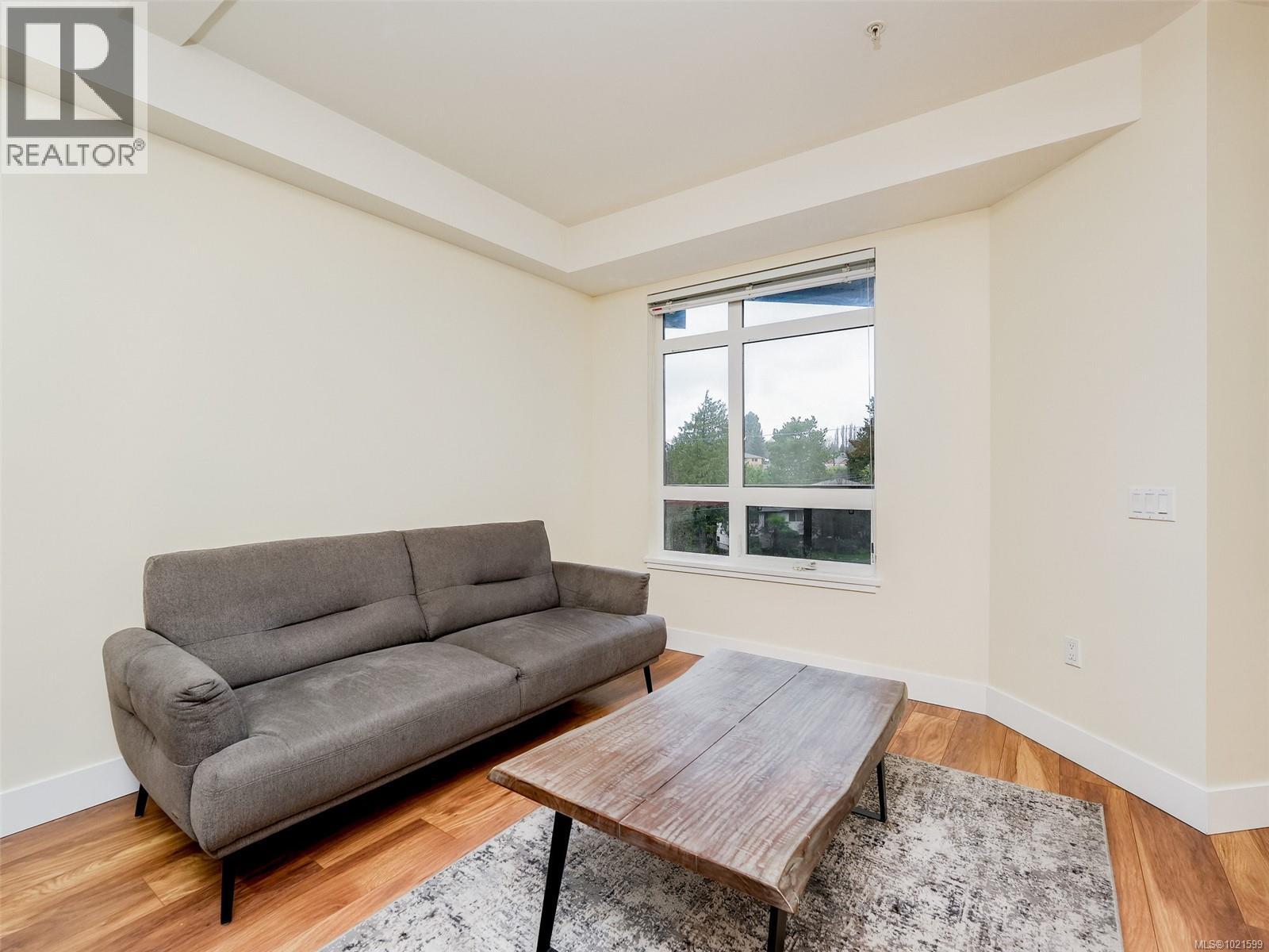 409 935 Cloverdale Ave, Saanich, British Columbia V8X 2T4 - Photo 5 - 1021599