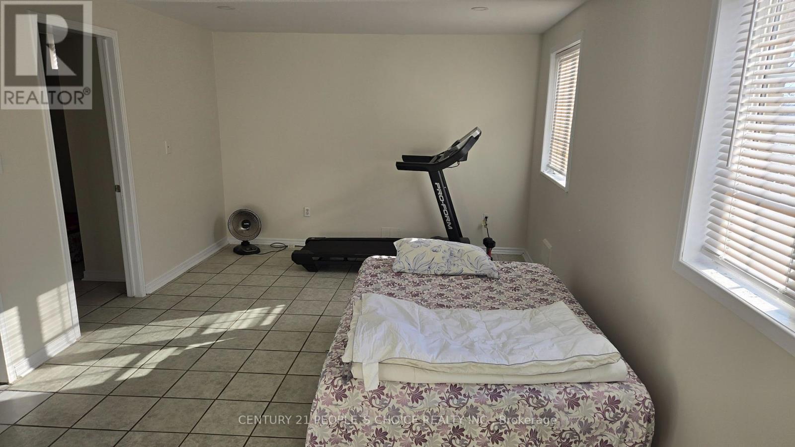 Bsmt - 38 Goreridge Crescent, Brampton, Ontario  L6P 1P1 - Photo 10 - W12605246