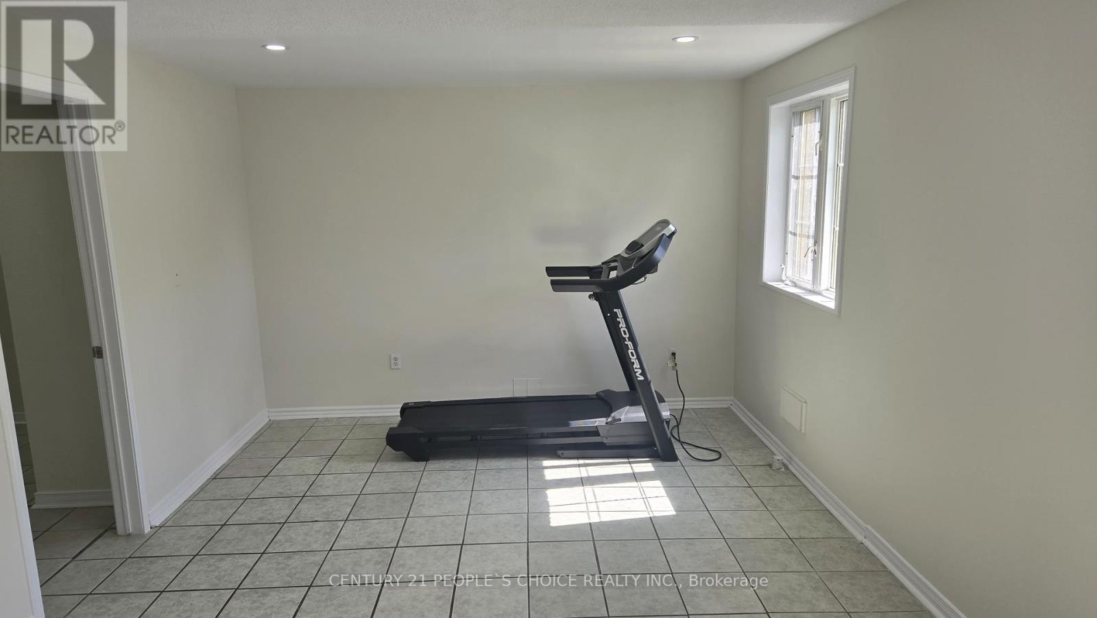 Bsmt - 38 Goreridge Crescent, Brampton, Ontario  L6P 1P1 - Photo 6 - W12605246