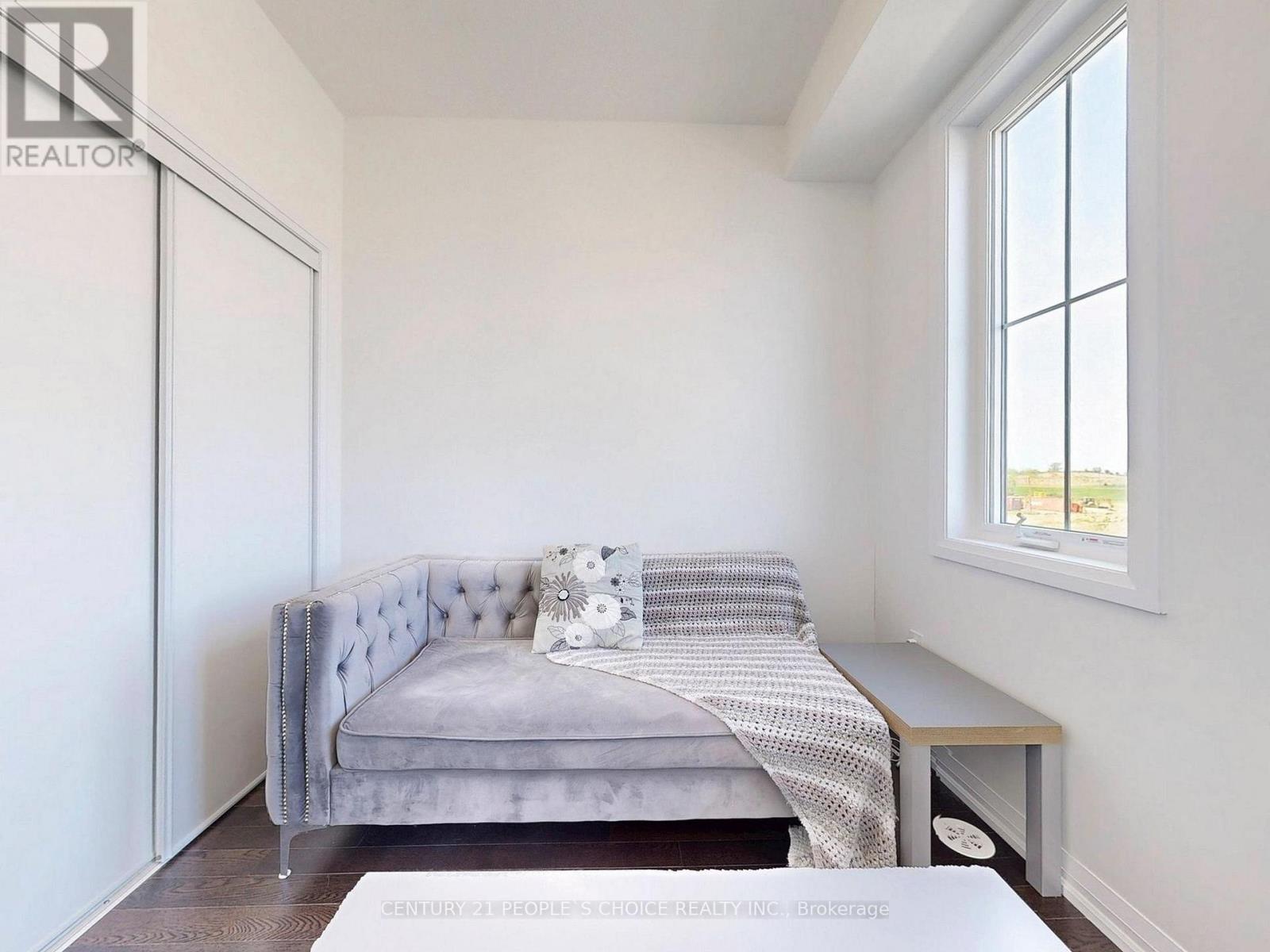 19 Central Market Drive, Haldimand, Ontario  N3W 0J3 - Photo 15 - X12606280