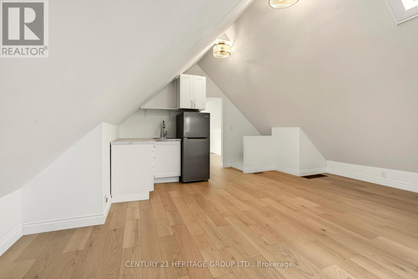 295 Locke Street S, Hamilton, Ontario  L8P 4C3 - Photo 33 - X12607246