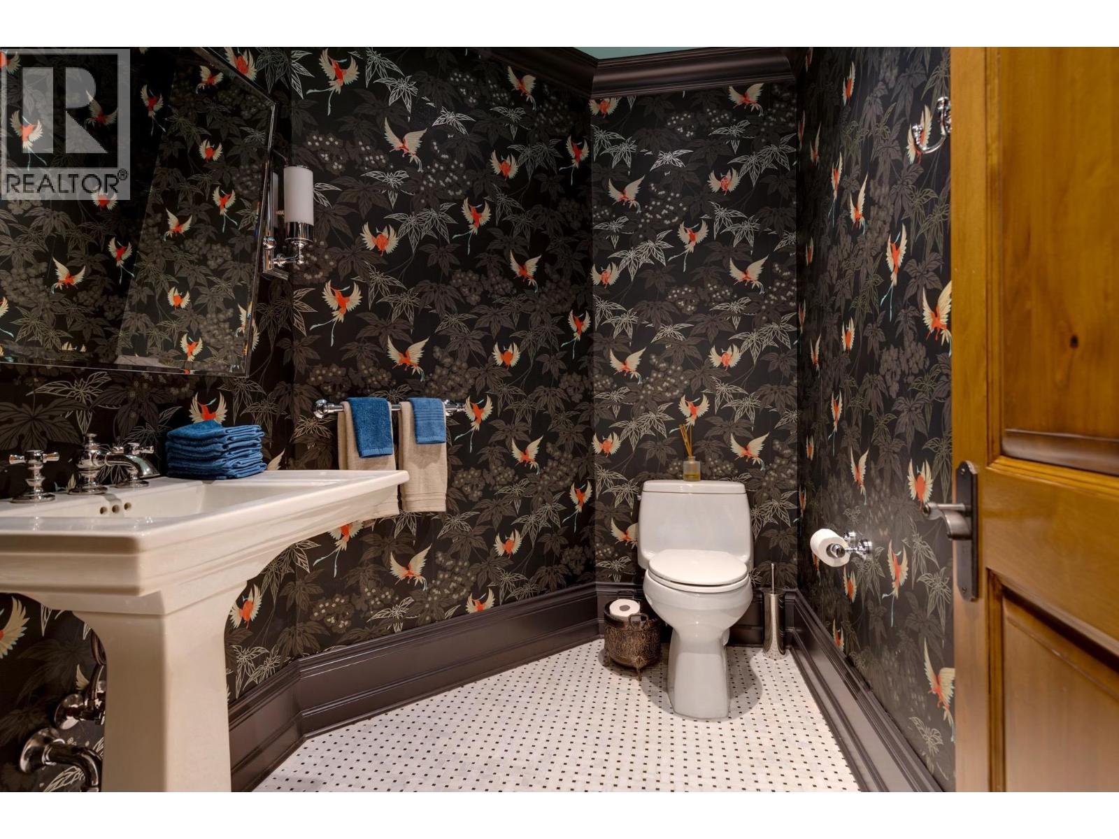 7015 Bench Drive, Prince George, British Columbia  V2K 5A2 - Photo 31 - R3070368