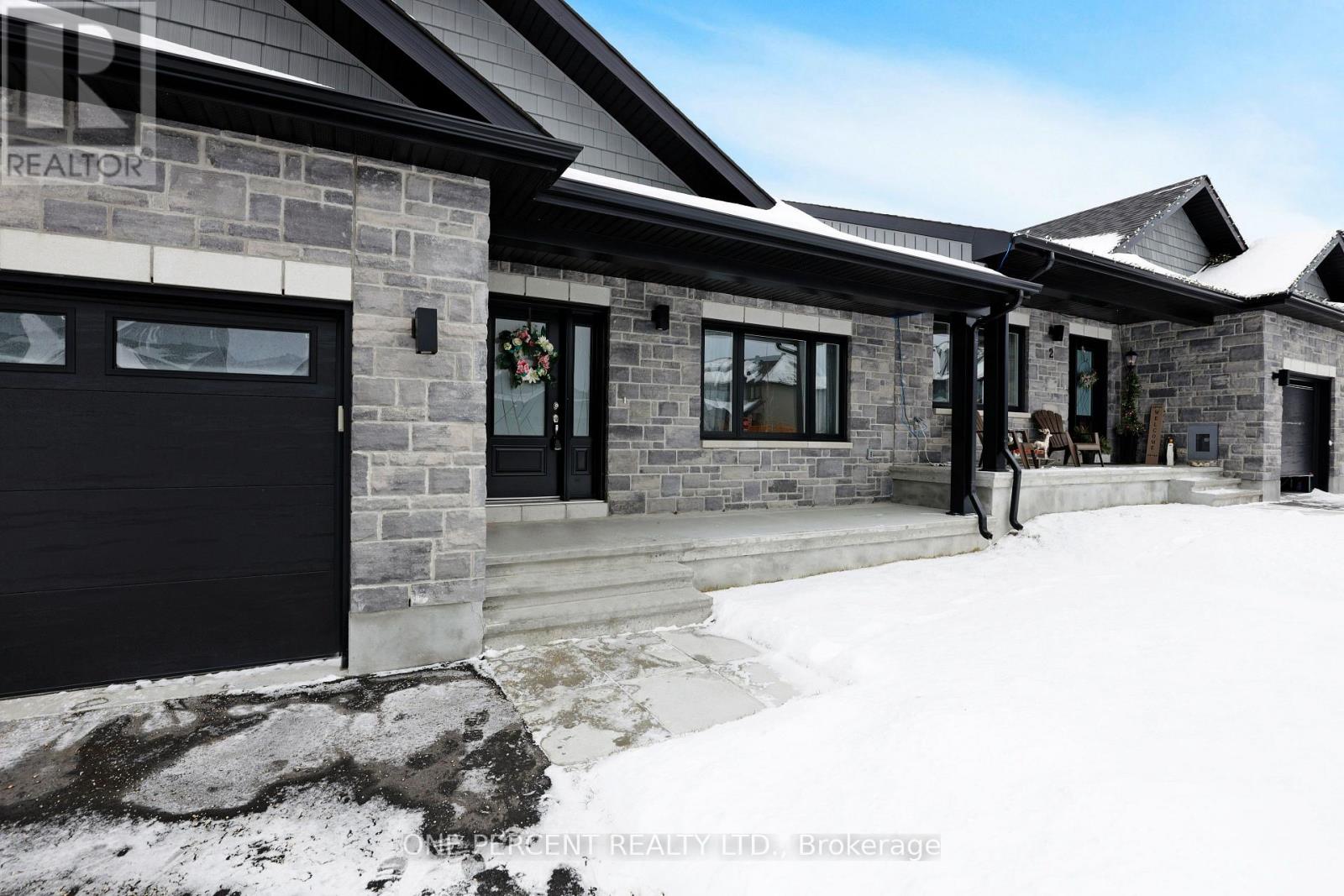 4 Yade Road, Arnprior, Ontario  K7S 0H9 - Photo 4 - X12607304