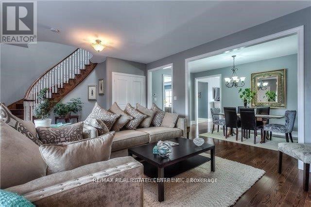 9075 Derry Road, Milton (Cl Clarke), Ontario  L9T 7Y9 - Photo 7 - W12577400