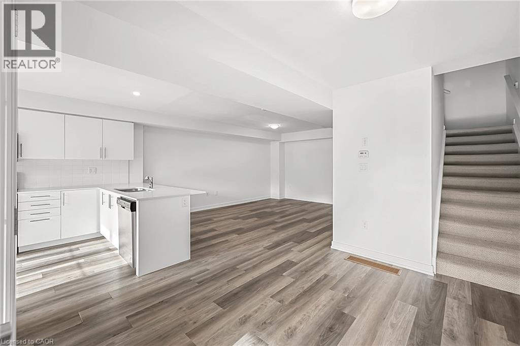 205 West Oak Trail Unit# 12, Kitchener, Ontario  N2R 0R9 - Photo 19 - 40792275