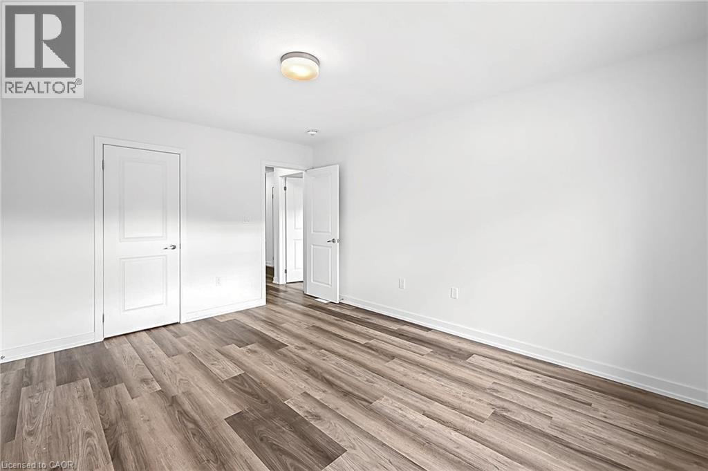 205 West Oak Trail Unit# 12, Kitchener, Ontario  N2R 0R9 - Photo 25 - 40792275