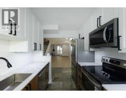 18, 2400 15 Street SW Bankview