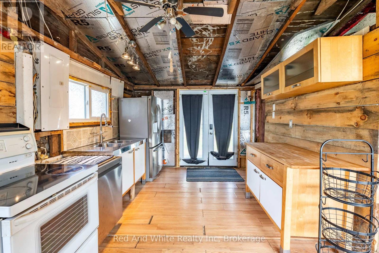 22 Erieview Lane, Haldimand, Ontario  N0A 1L0 - Photo 11 - X12607314