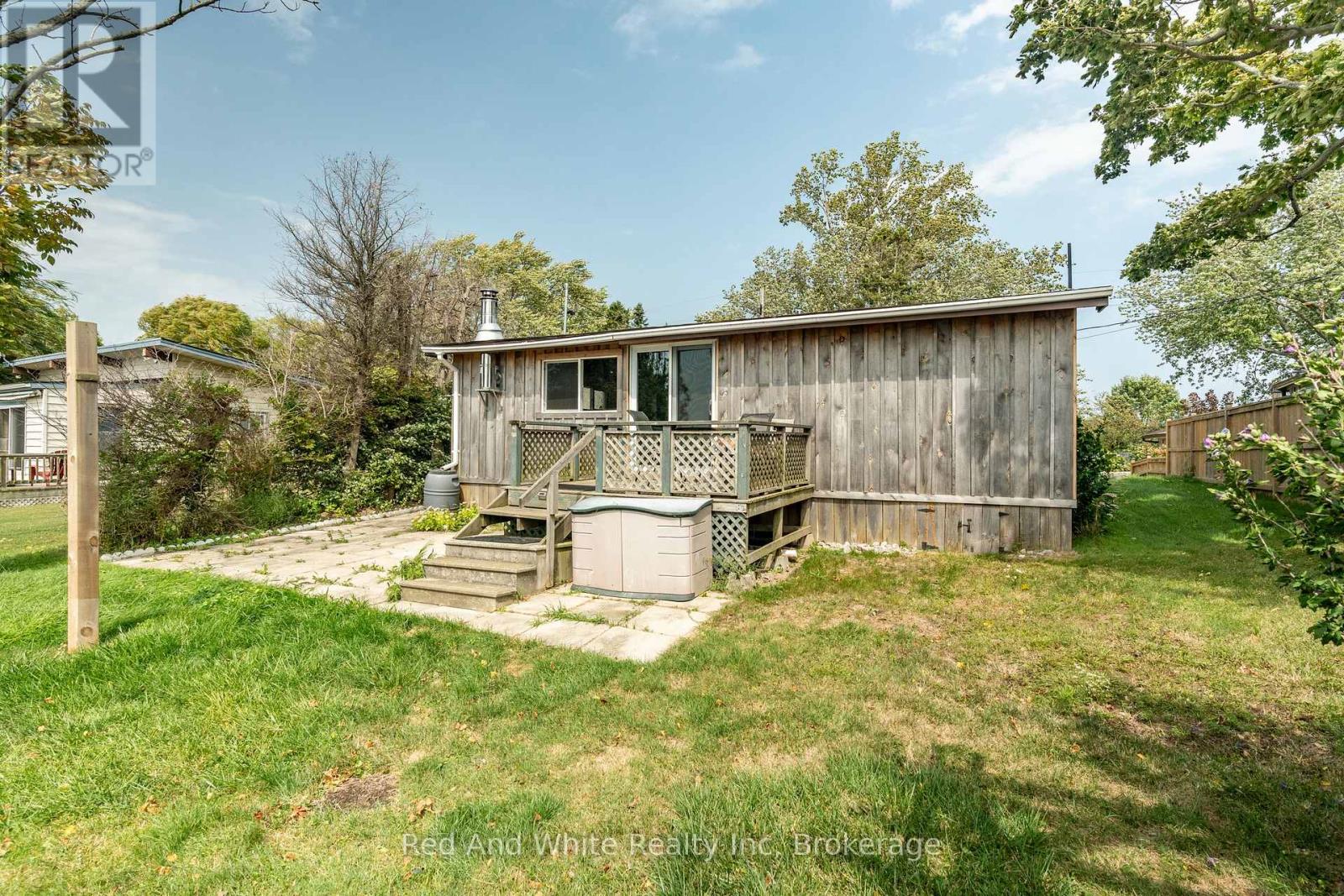 22 Erieview Lane, Haldimand, Ontario  N0A 1L0 - Photo 7 - X12607314