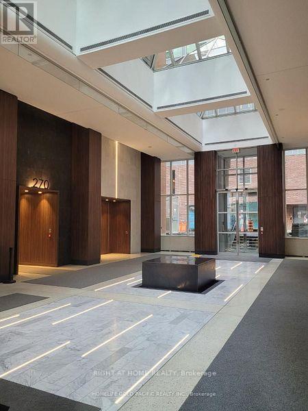 528 - 250 Wellington Street W, Toronto, Ontario  M5V 3P6 - Photo 2 - C12607270