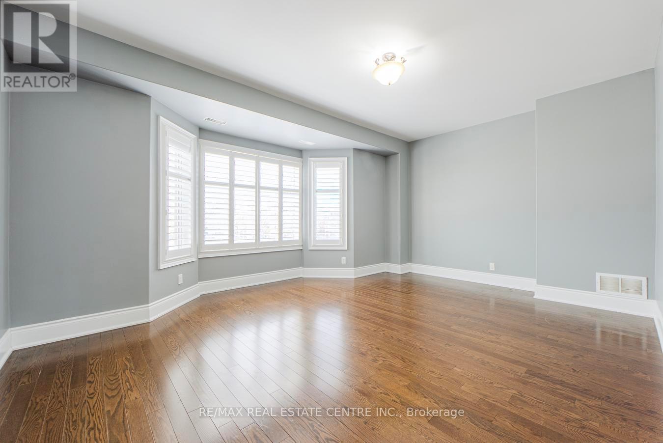 9075 Derry Road, Milton (Cl Clarke), Ontario  L9T 7Y9 - Photo 16 - W12577400