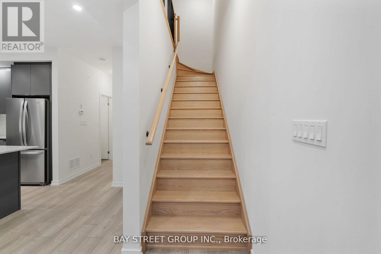 18 - 22 Lytham Green Circle, Newmarket (Glenway Estates), Ontario  L3Y 0H3 - Photo 15 - N12607300