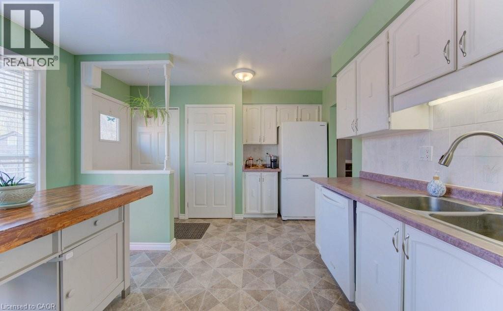 76 Devonglen Drive, Kitchener, Ontario N2E 2C5 - Photo 14 - 40789724