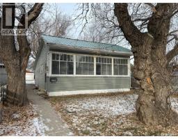1042 Coteau Street W Westmount/Elsom, Moose Jaw, Ca