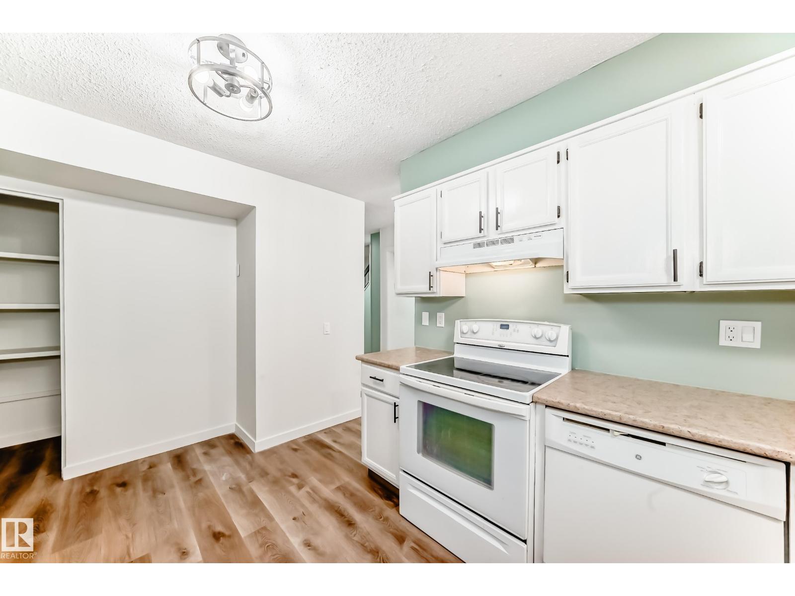 5506 38b Av Nw, Edmonton, Alberta  T6L 1W3 - Photo 11 - E4467612