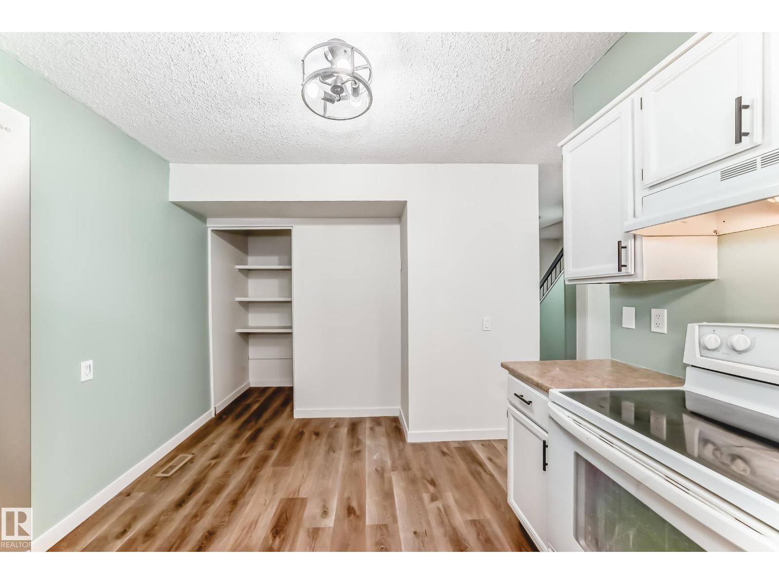 5506 38b Av Nw, Edmonton, Alberta  T6L 1W3 - Photo 12 - E4467612