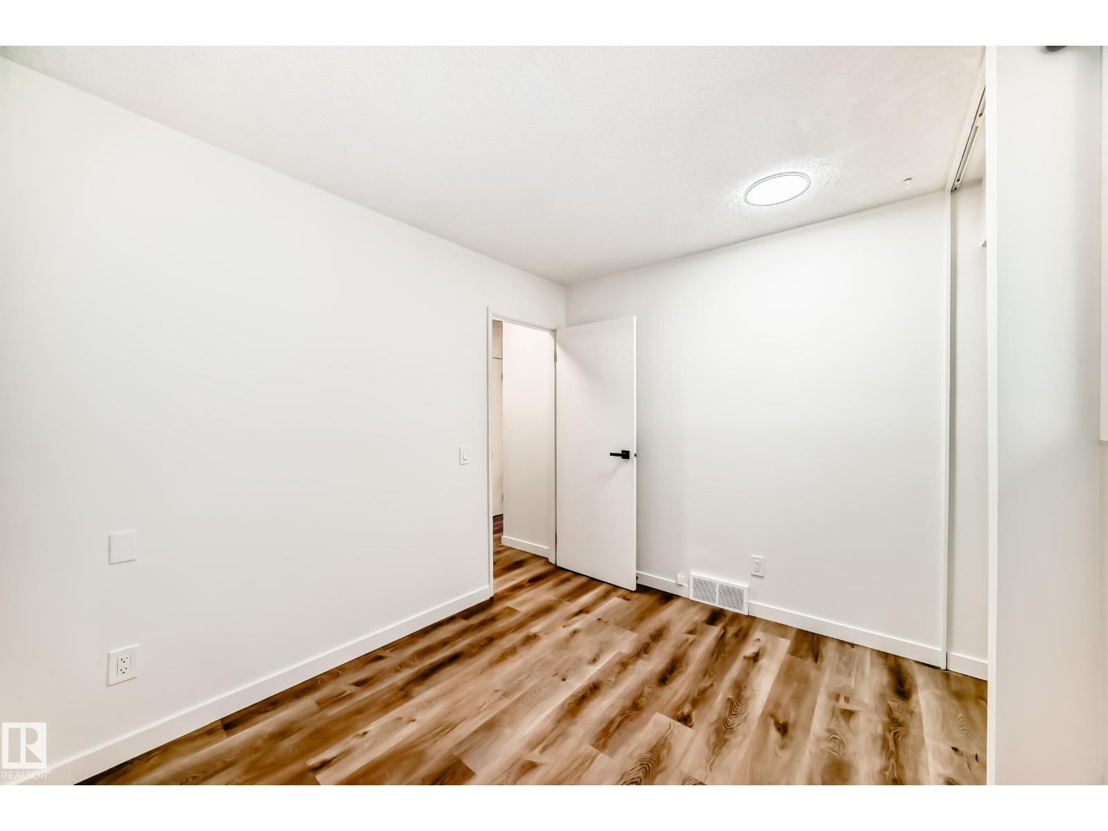 5506 38b Av Nw, Edmonton, Alberta  T6L 1W3 - Photo 39 - E4467612