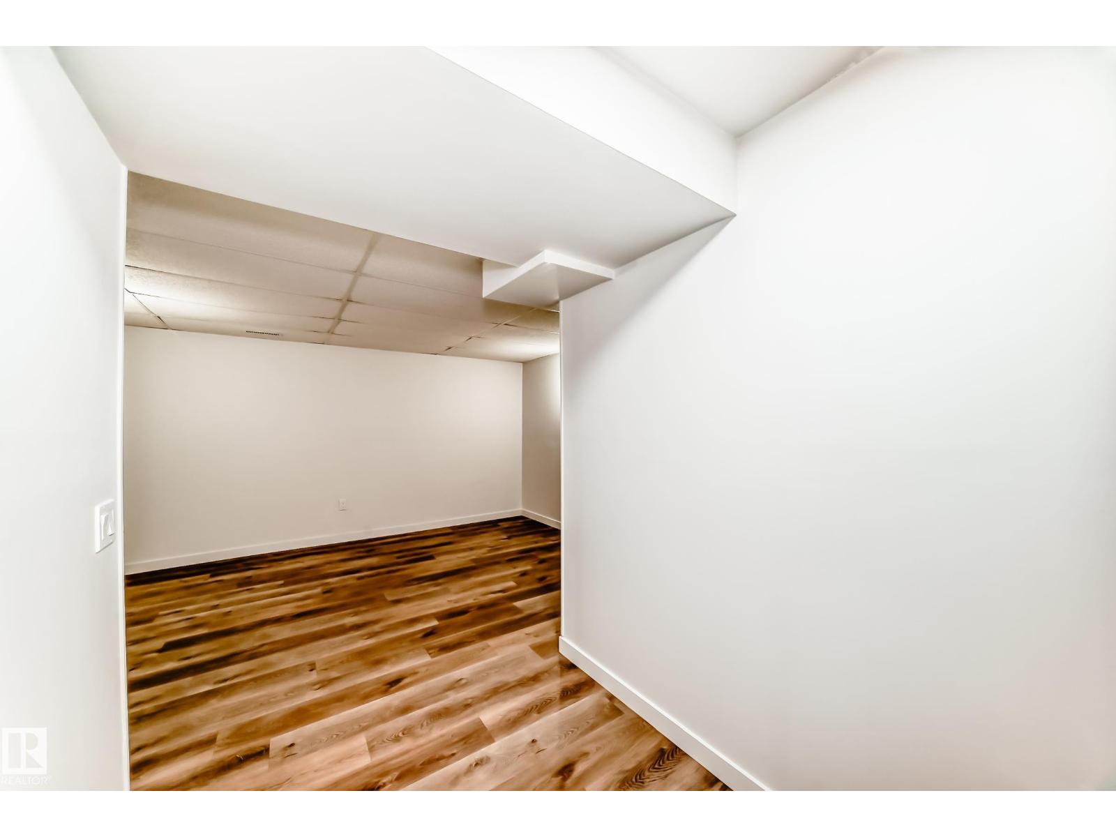 5506 38b Av Nw, Edmonton, Alberta  T6L 1W3 - Photo 50 - E4467612