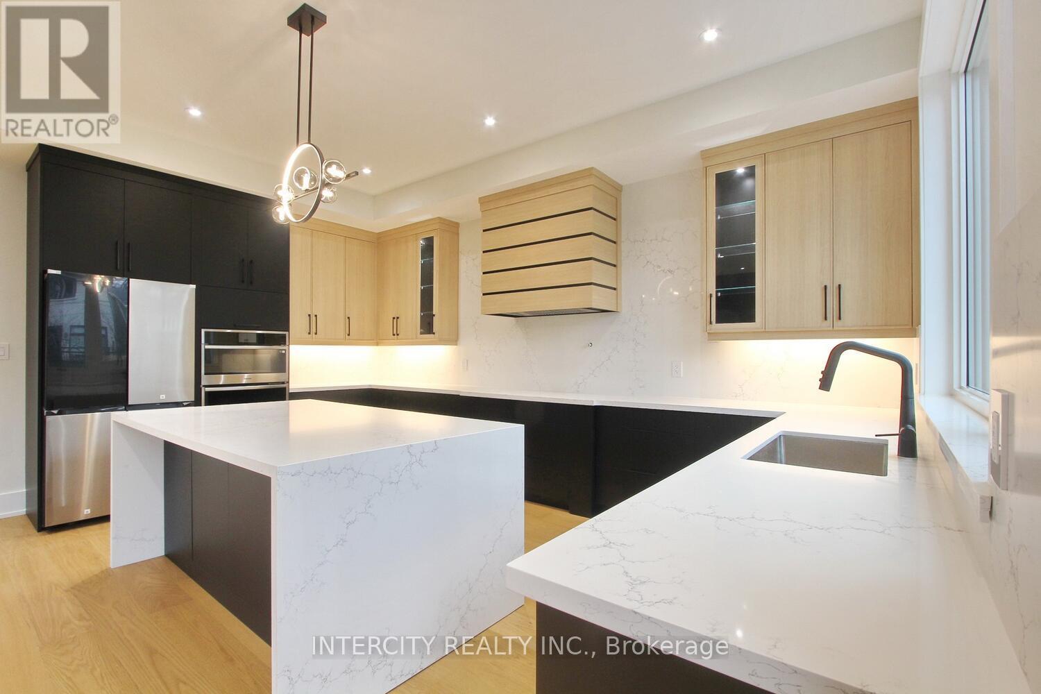 38 Murrie Street, Toronto, Ontario  M8V 1X7 - Photo 12 - W12607274