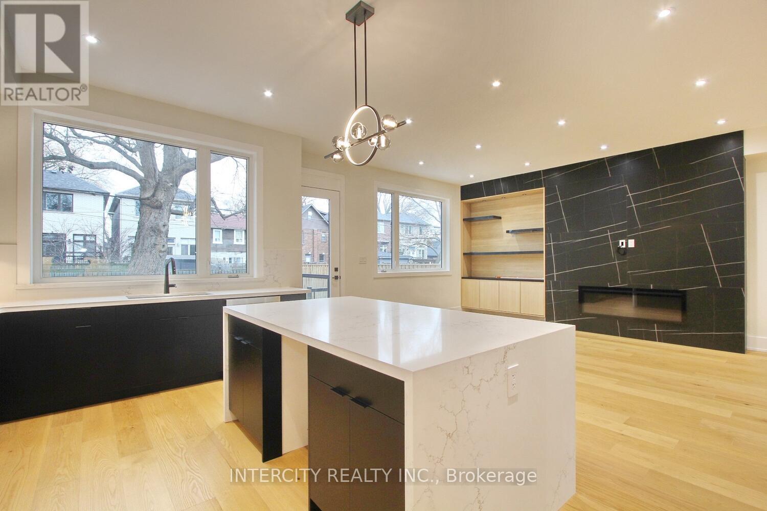 38 Murrie Street, Toronto, Ontario  M8V 1X7 - Photo 15 - W12607274