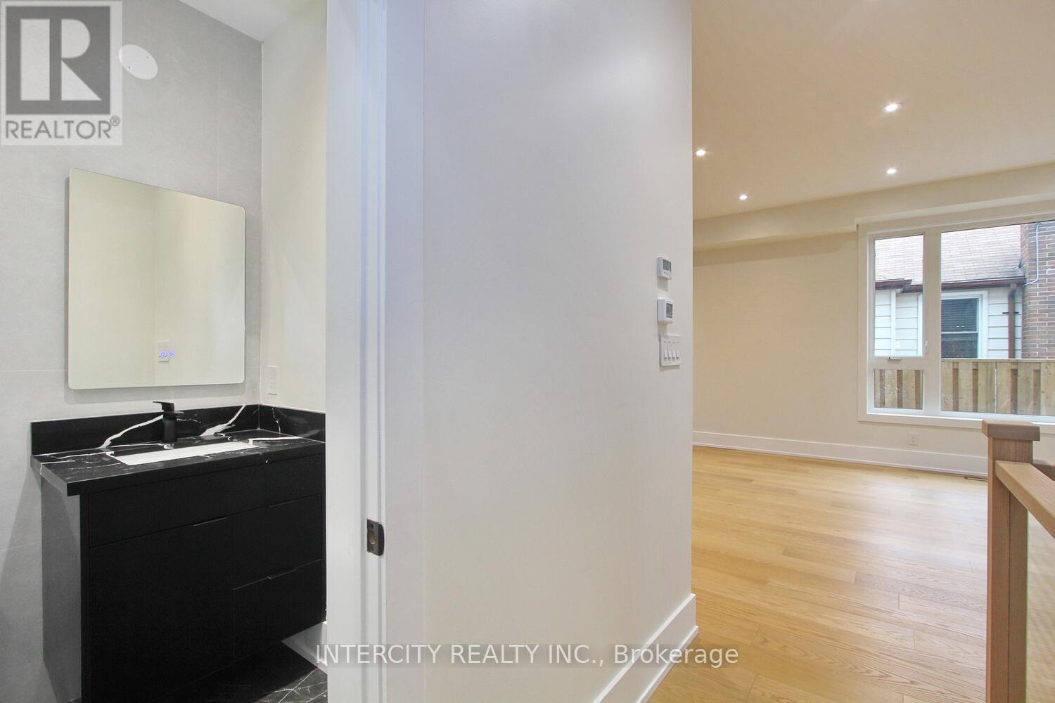 38 Murrie Street, Toronto, Ontario  M8V 1X7 - Photo 16 - W12607274