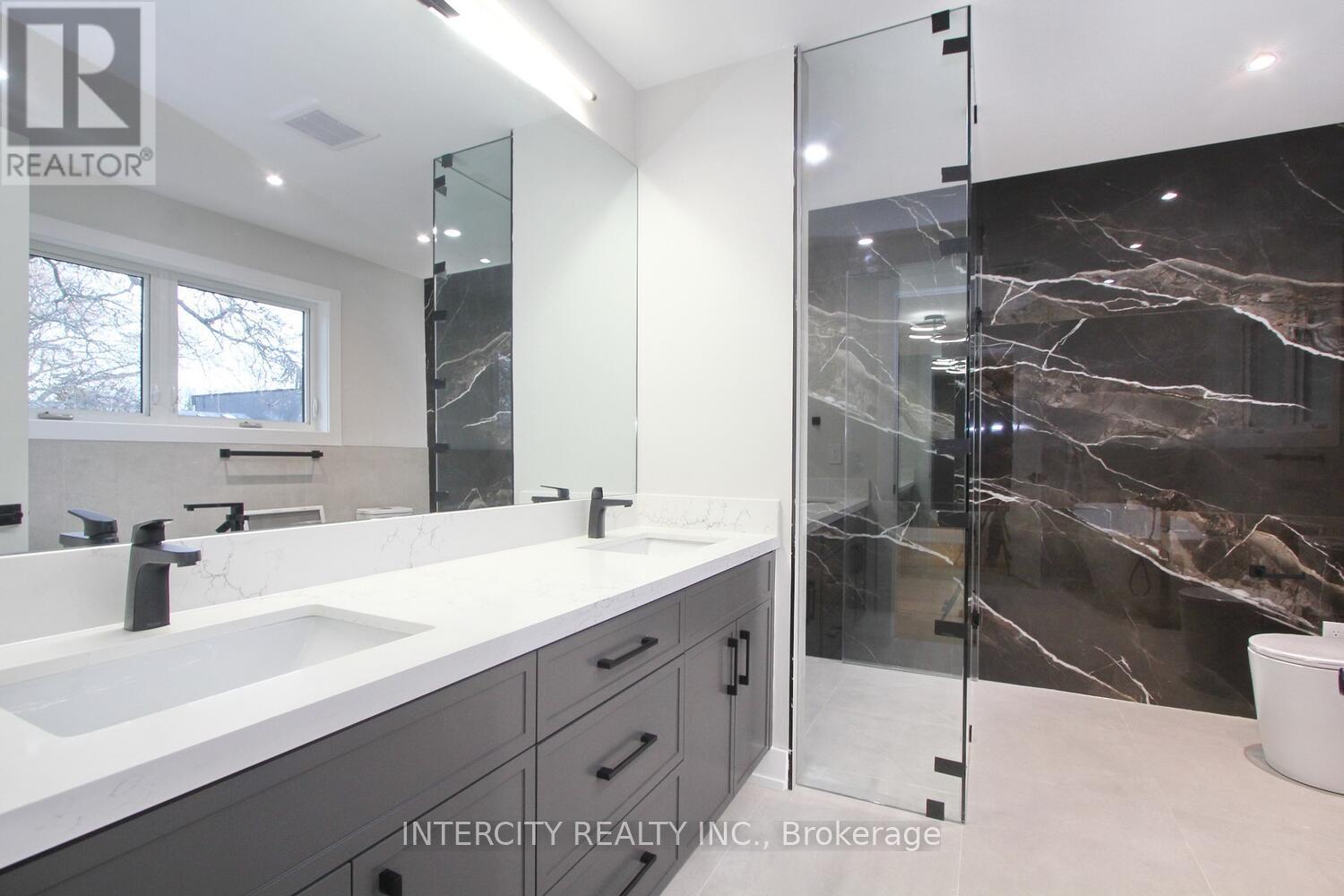 38 Murrie Street, Toronto, Ontario  M8V 1X7 - Photo 24 - W12607274