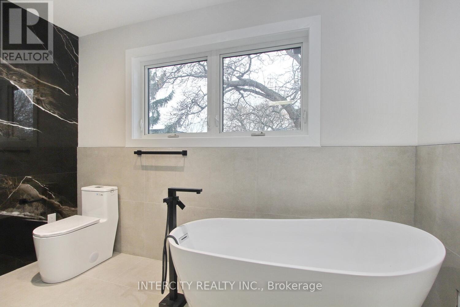 38 Murrie Street, Toronto, Ontario  M8V 1X7 - Photo 25 - W12607274