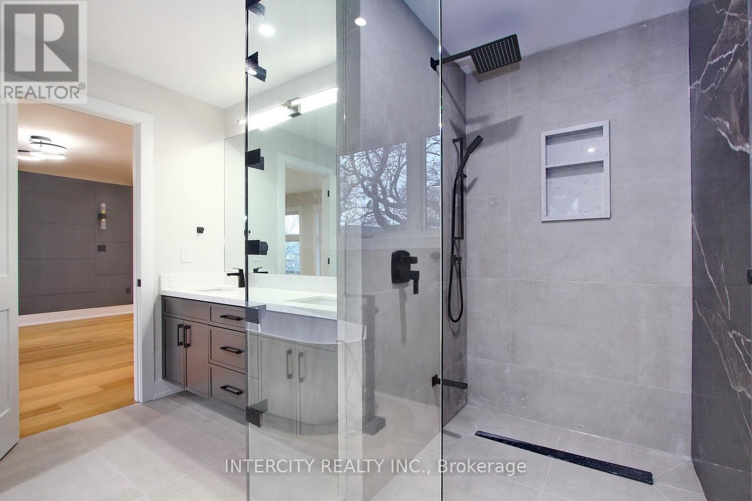 38 Murrie Street, Toronto, Ontario  M8V 1X7 - Photo 26 - W12607274