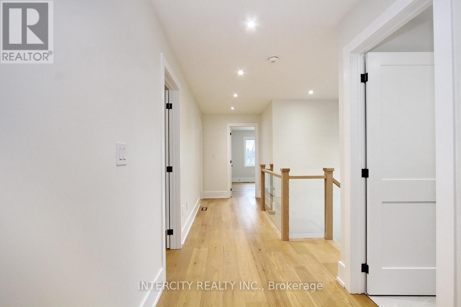 38 Murrie Street, Toronto, Ontario  M8V 1X7 - Photo 27 - W12607274