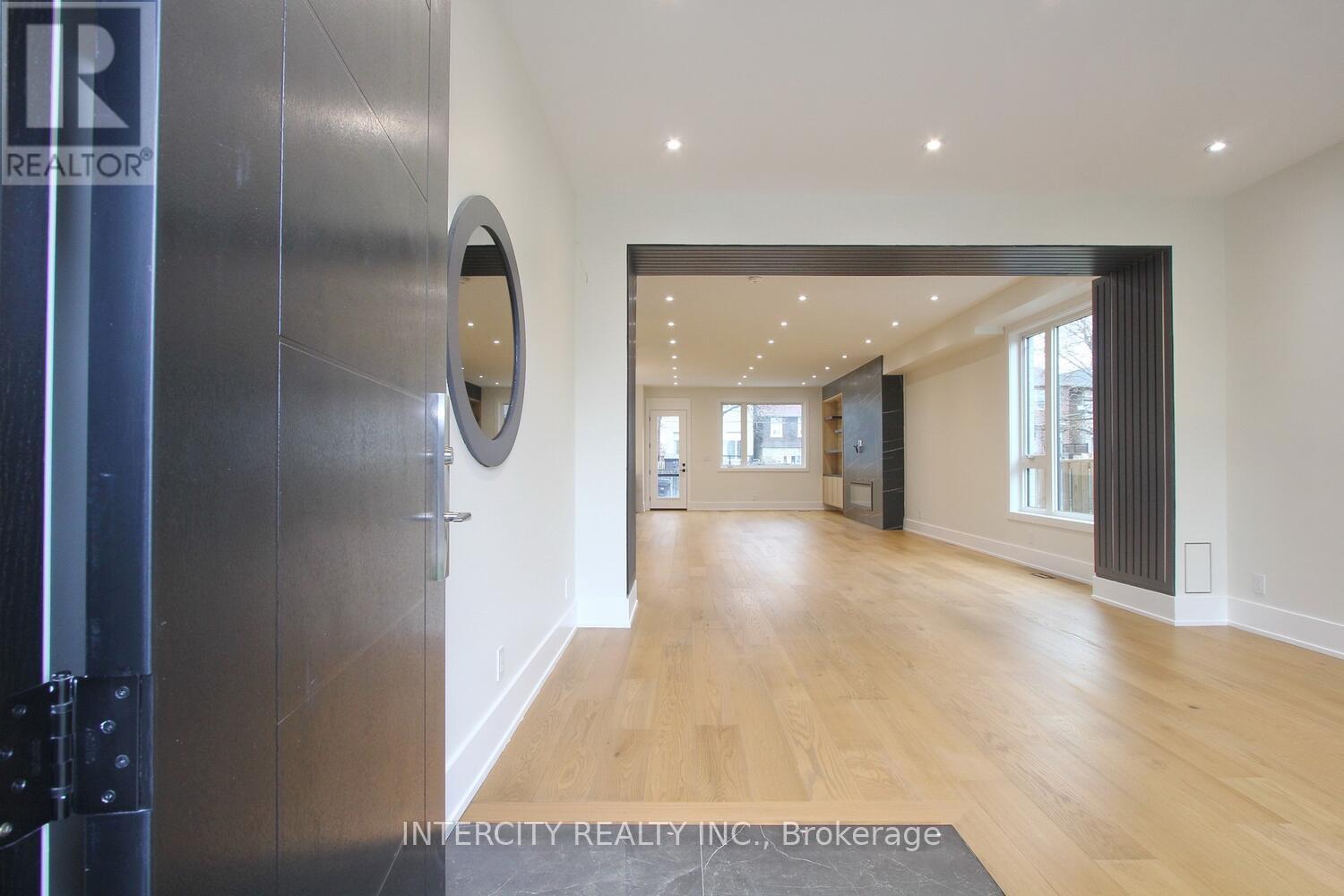 38 Murrie Street, Toronto, Ontario  M8V 1X7 - Photo 3 - W12607274