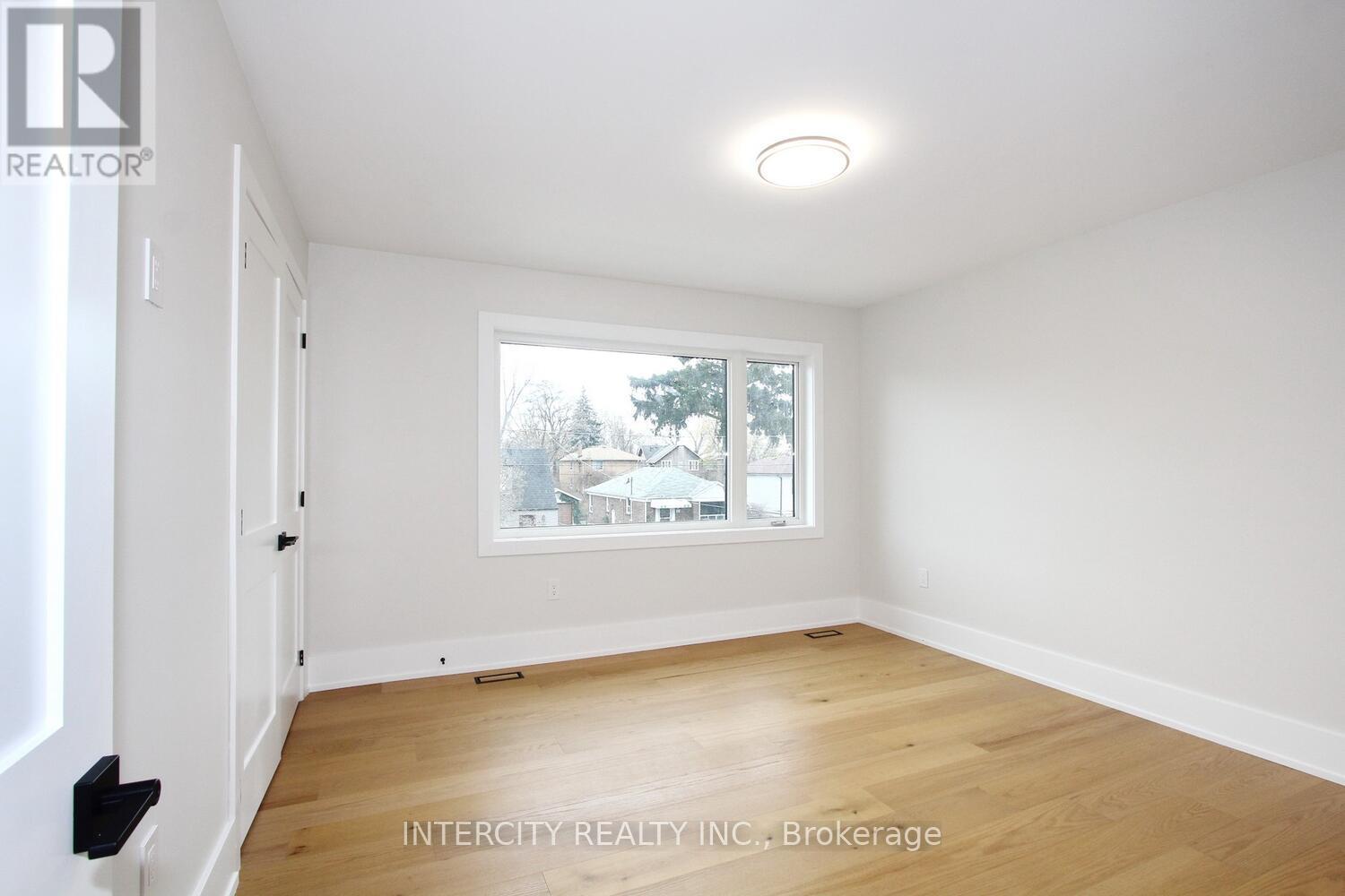 38 Murrie Street, Toronto, Ontario  M8V 1X7 - Photo 34 - W12607274