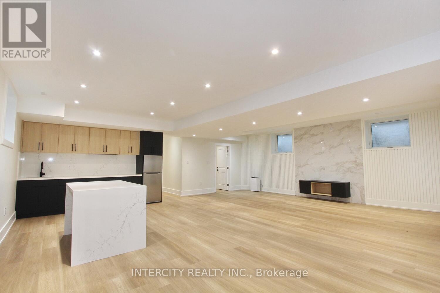 38 Murrie Street, Toronto, Ontario  M8V 1X7 - Photo 41 - W12607274