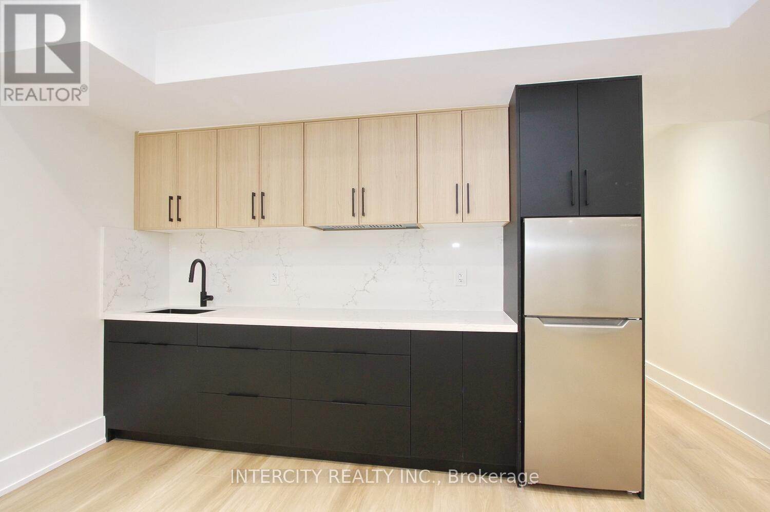 38 Murrie Street, Toronto, Ontario  M8V 1X7 - Photo 43 - W12607274