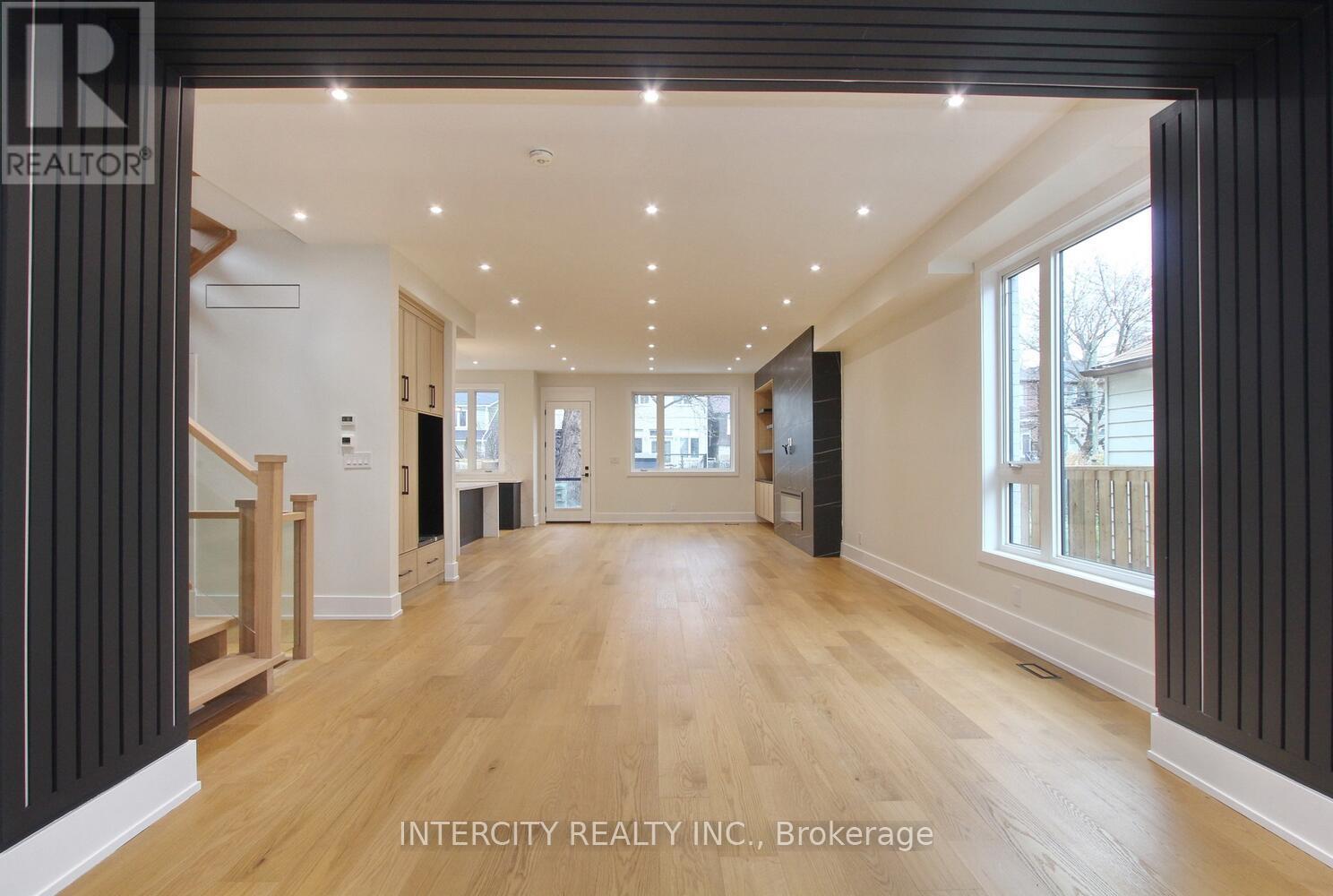 38 Murrie Street, Toronto, Ontario  M8V 1X7 - Photo 5 - W12607274