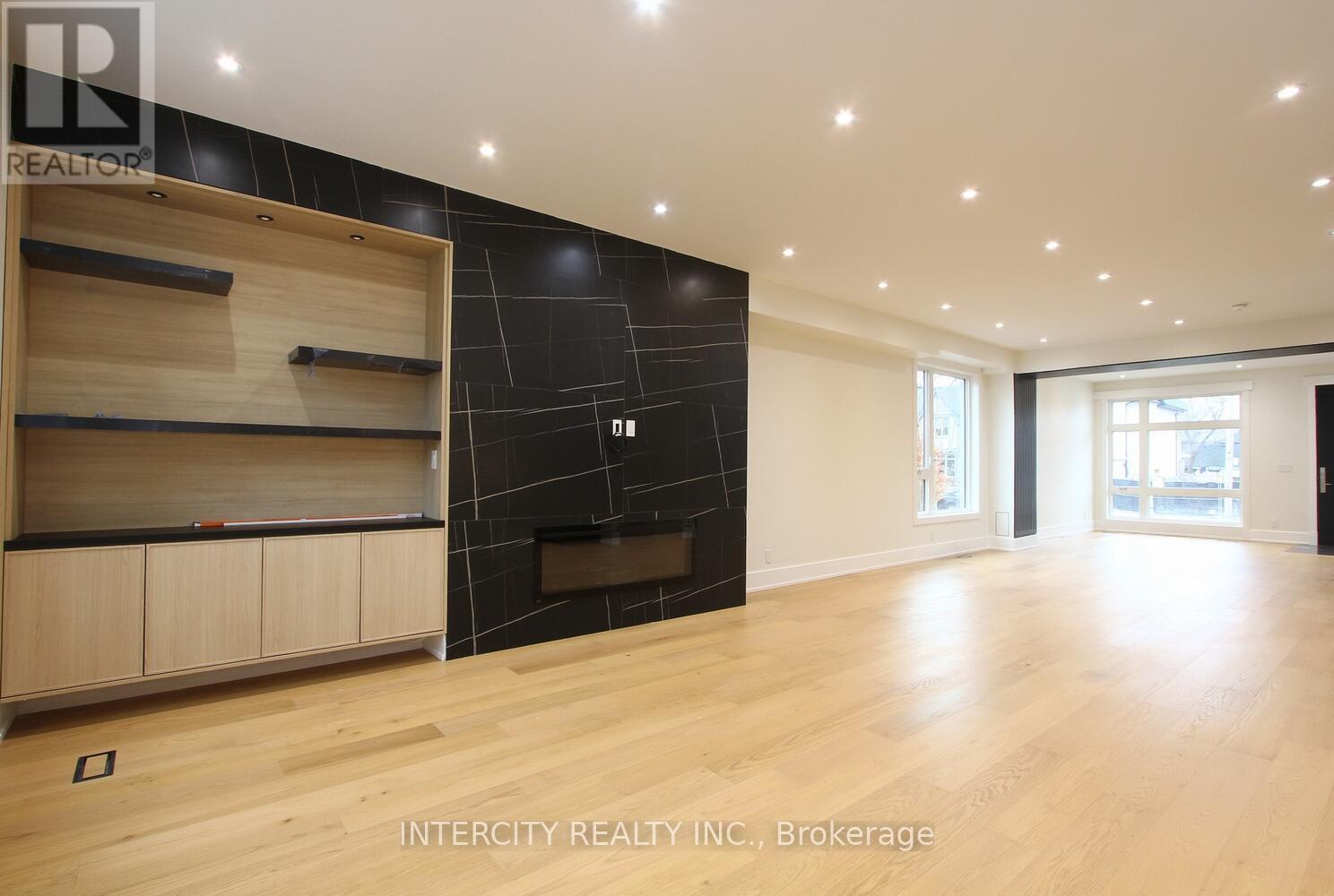 38 Murrie Street, Toronto, Ontario  M8V 1X7 - Photo 9 - W12607274