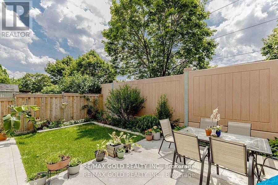 139 Chipmunk Crescent, Brampton, Ontario  L6R 1B7 - Photo 23 - W12607312