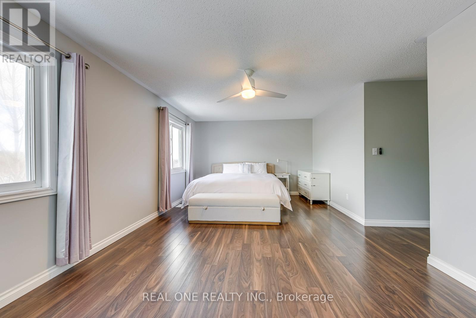 1126 Tupper Drive, Milton, Ontario  L9T 0A8 - Photo 15 - W12607338