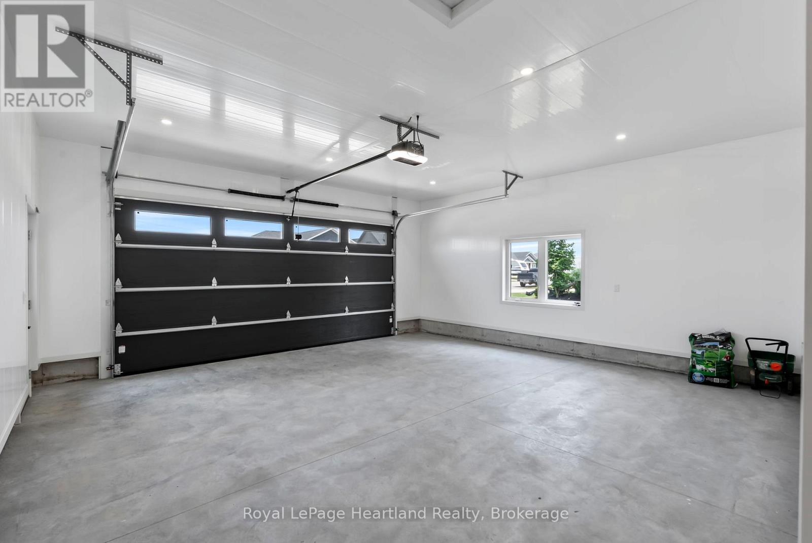 6 Noeckerville Hill Drive, South Bruce, Ontario  N0G 2J0 - Photo 29 - X12502748