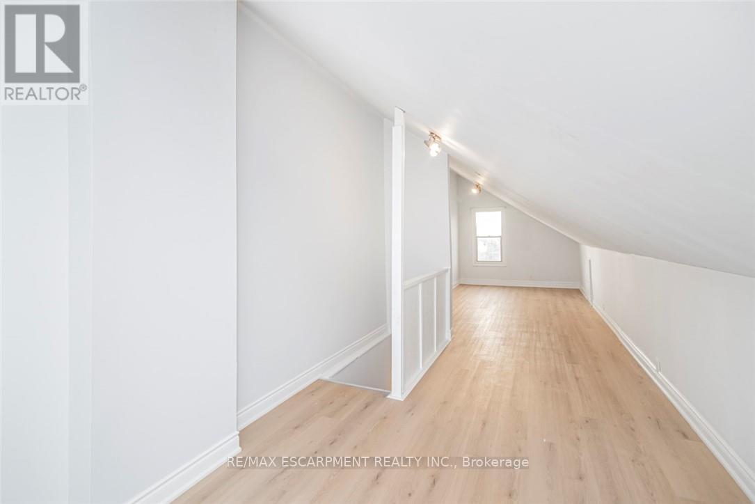 8 Leeds Street, Hamilton, Ontario  L8L 6W8 - Photo 27 - X12607288