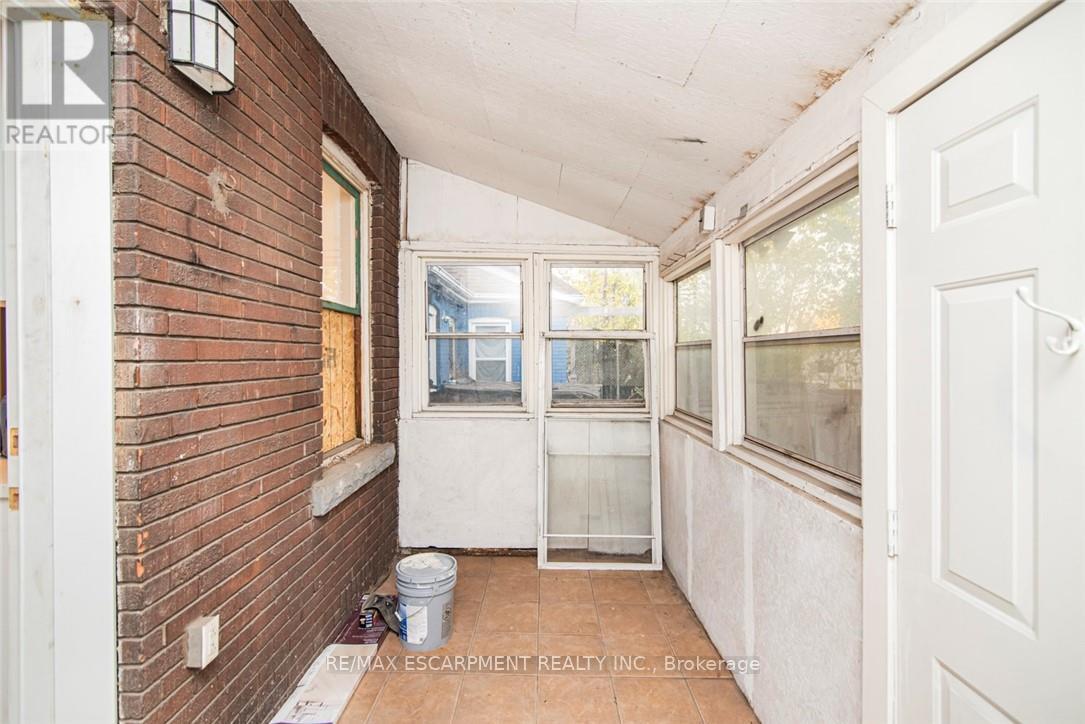 8 Leeds Street, Hamilton, Ontario  L8L 6W8 - Photo 30 - X12607288